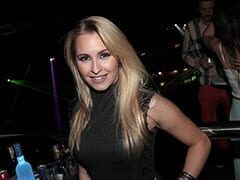 Carla Diaz Atriz Mostra Seios na Novela da Globo revela Sua Sensualidade