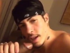 Garoto de Programa Moreno Gostoso Filma e Fode Cliente Com Força Gozando Juntos