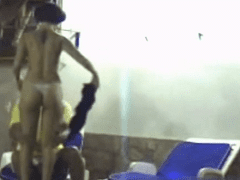 Safadão de Além Paraíba Flagra Vizinho Coroa Fodendo a Mulher Na Varanda