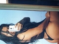 Viviane Morena CamGirl Masturbando a Xereca e Enfiando Consolo no Cu Apertado
