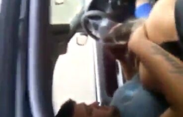 Amadora Bêbada e Safada Arrebenta com Três no Carro em Taubaté – SP