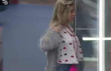 Erika Schneider e Sthefane Matos Mostram os Peitos na Fazenda 13