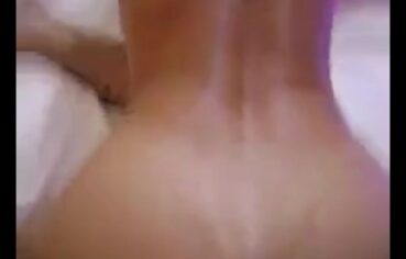 Esposa Safada Fode de Quatro Com Amante e Chupa o Corno Marido