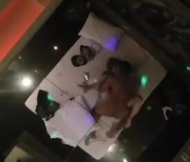 Alice morena carioca gostosona trepa no motel com ficante em cena quente