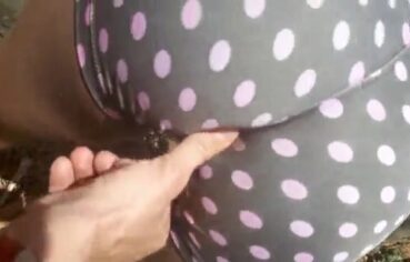 Alice novinha safada fode no mato com tesão ardente
