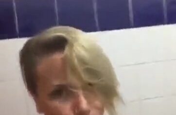 Camila Sampaio e amiga se entregam em festinha com muita putaria e nudez