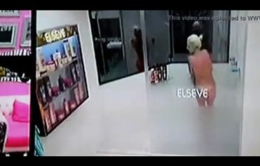 Clara ex stripper do bbb 14 flagrada pelada no banho quente