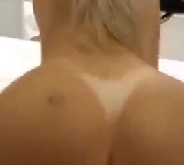 Diana carioca mostra sua bunda espetacular sentando com vontade no ficante