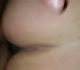 Flagra quente de novinha sendo fodida de quatro no sexo amador