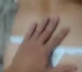 Loira safada empina a bunda de calcinha branca para o pauzudo