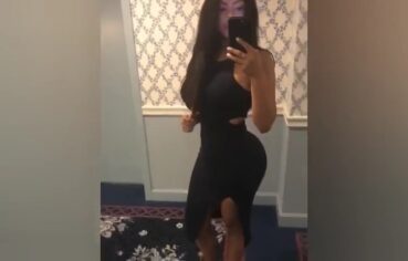 Nicole Borda rebolando com bunda gigante e gemendo alto