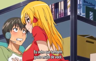 Novinha de peitos fartos entrega o cuzinho em cena hentai intensa
