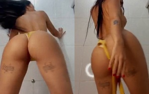 Taynara Domiciano exibe seus peitos generosos em cena de provocação irresistível