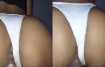 Ninfeta moreninha de rabo redondo dando sentada gostosa na rola dura