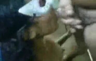 Novinha carioca fogosa sentando forte no pau até gozar gostoso