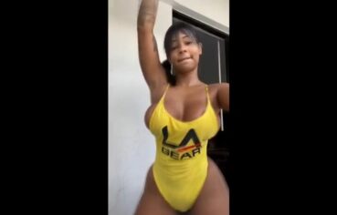 Valentina Ferraz cavalgando forte no pau grosso e gemendo alto