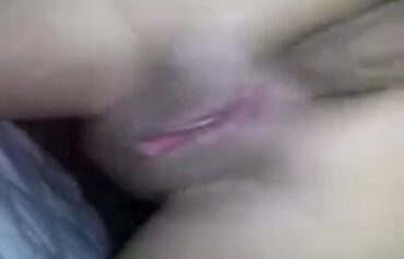 Carioca gostosa dando o cu com tesão para o ex namorado no vídeo amador