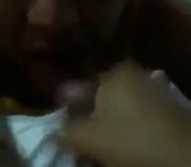 Evy Kethlyn Puta Loira Deliciosa Demais Ficou Esperando Leitinho do Cliente e Encheu Sua Boca de Porra