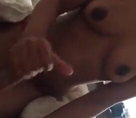 Luana Moreninha Ninfeta Tocou Uma Punheta Pro Seu Namorado e Caiu de Boca Durante Filmagem Caseira