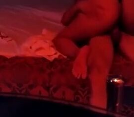 Moreninha safada quicando gostoso no pau do ficante no motel