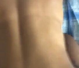 Mulata rabuda empinada de quatro levando rola grossa até o talo