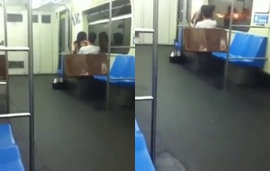 Novinha safada sentando forte na rola do namorado no metrô e sendo flagrada por outro passageiro