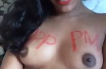 Paty UPP peladinha se exibindo e querendo putaria em festa militar