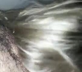 Renata loirinha safada chupando o pau com vontade e engolindo toda a porra