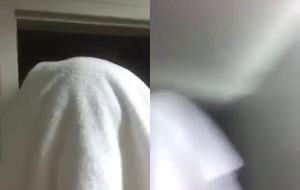 Trio de gostosas sendo devoradas por amigo tarado em Jurerê até gozar na cara dos amigos