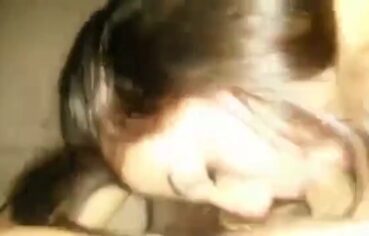 Vitoria pinheiro de moema chupando gostoso e gemendo alto no vídeo caseiro