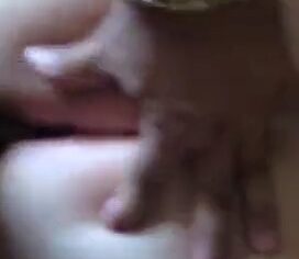 Esposinha Safada de Quatro Recebendo Pau Grosso do Marido