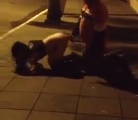 Travesti Bêbada se Exibindo Pelada e Pedindo Rola no Cu em Bagé
