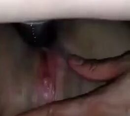 Esposinha novinha levando rola no cu do marido com tesão