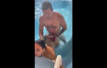 Fábio mete forte na amiga da mulher na piscina com a corna filmando