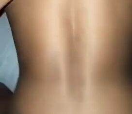 Novinha Malu Pilantrinha arreganhada de quatro até gozar gostoso