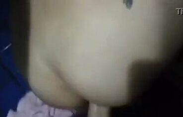 Novinha safada de Juiz de Fora tomando de quatro no motel