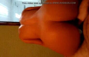 Lorena ninfetinha quicando gostoso na rola do namorado até gozar